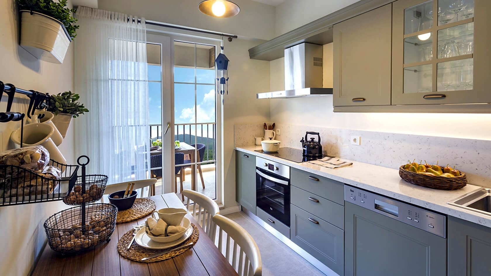 Kashmere White ile Sedef Desenli Ürünlerin Dünyasını Keşfedin